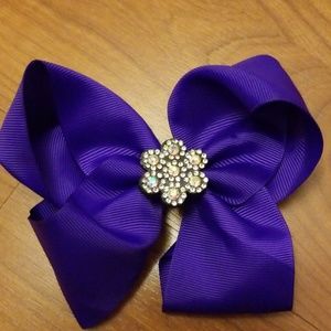 Purple bow